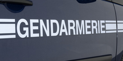 Police/Gendarmerie : 17